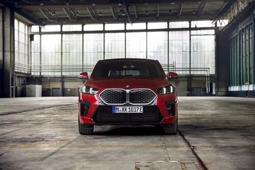 BMW iX2