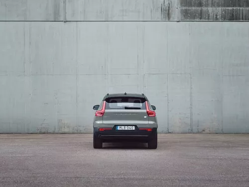 Volvo EX40