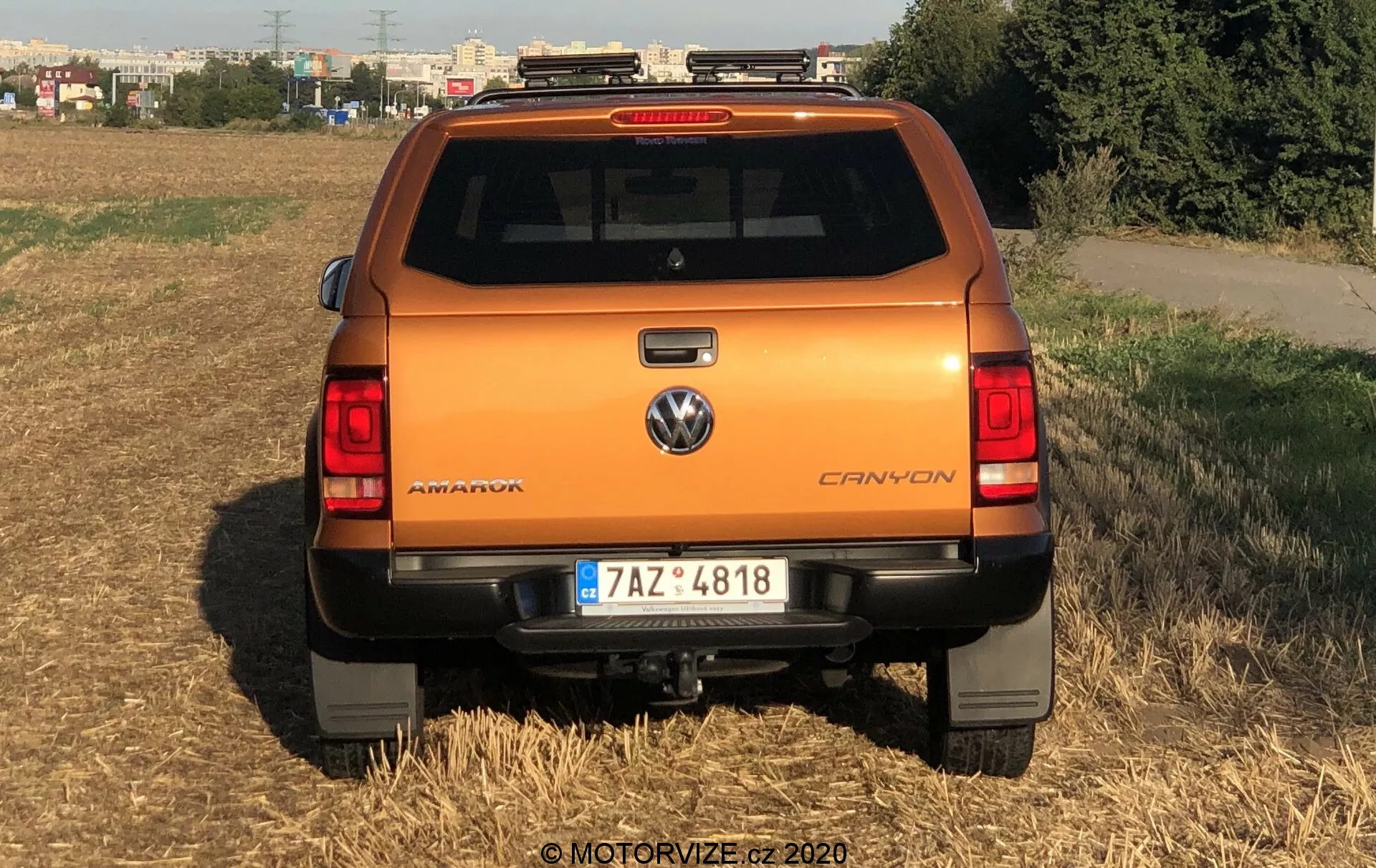 2016 VW Nutzfahrzeuge Amarok - robustní pickup s univerzálními možnostmi použití, pokročilými bezpečnostními funkcemi a pohodlným interiérem pro práci i volný čas